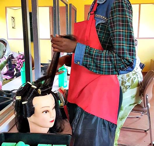 04 Kurz kaderníctva a kozmetiky (2)